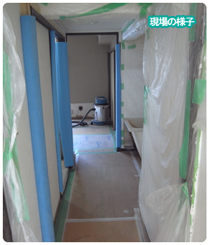 施工の様子B 廊下 建具